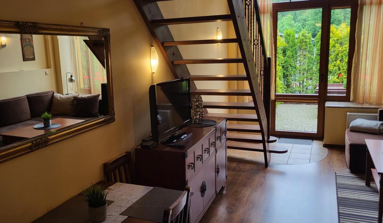Apartament Jozefina 8 Dwupoziomowy Z Tarasem شكلارسكا بوريبا المظهر الخارجي الصورة